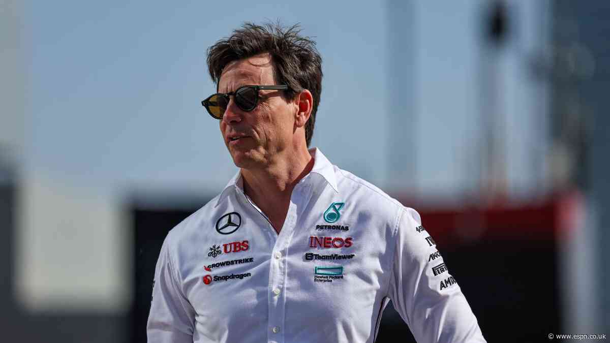 Verstappen top of Mercedes' list for 2025 seat