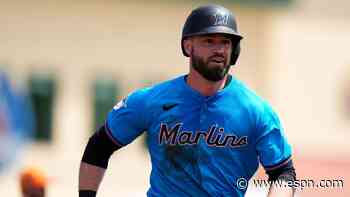 Yanks get INF Berti from Marlins in 3-team trade
