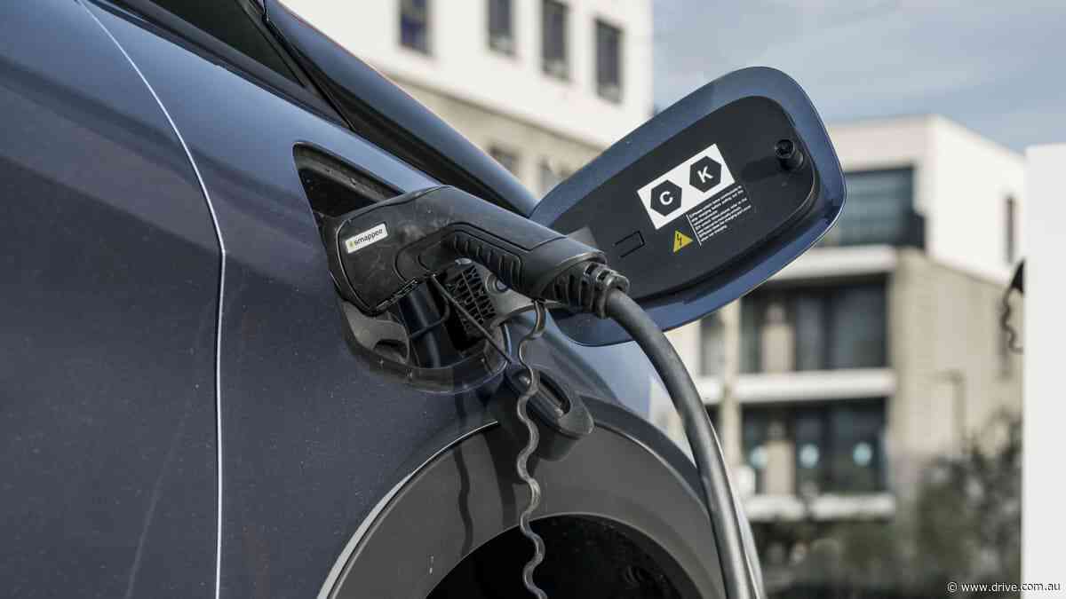 Car makers losing $6000 on every electric car they sell – report