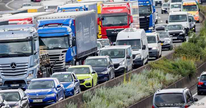 Verkehr auf A9 lahmgelegt: Ermittlungen gegen Lkw-Fahrer