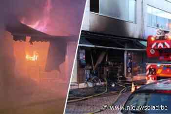 Zware brand in voedingswinkel in onder appartementsgebouw in Turnhout: 17 mensen naar ziekenhuis gebracht