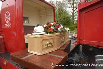 Fire chief carried to his funeral on the back of vintage fire engine