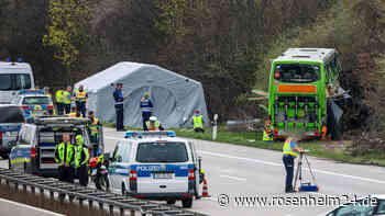 Insassin berichtet vom Bus-Unglück – Feuerwehr-Helden als zufällige Ersthelfer vor Ort