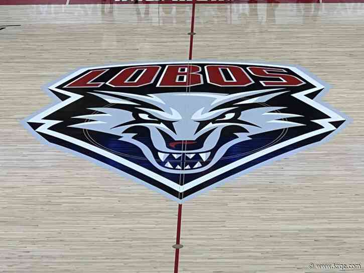 UNM Men's basketball coach Richard Pitino staying with the Lobos