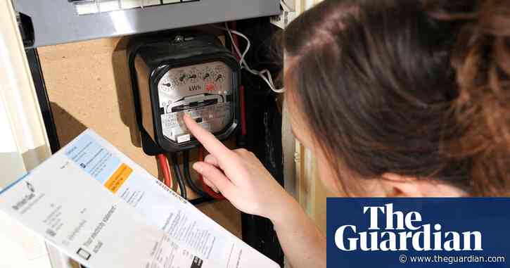 UK households urged to submit meter readings ahead of energy price cut