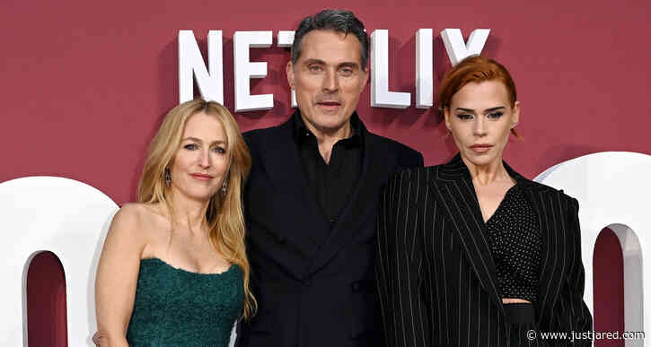 Gillian Anderson, Rufus Sewell, & Billie Piper at 'Scoop' World Premiere in London