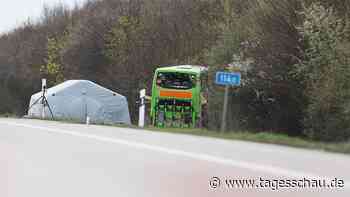 Nach Busunglück auf A9: Drei Todesopfer identifiziert