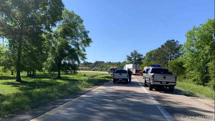 One person dead after crash on I-12 near Livingston