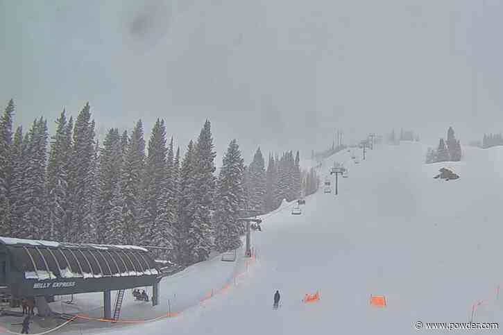 Utah Ski Resort Issues Conditions Update: "IT IS DUMPING"