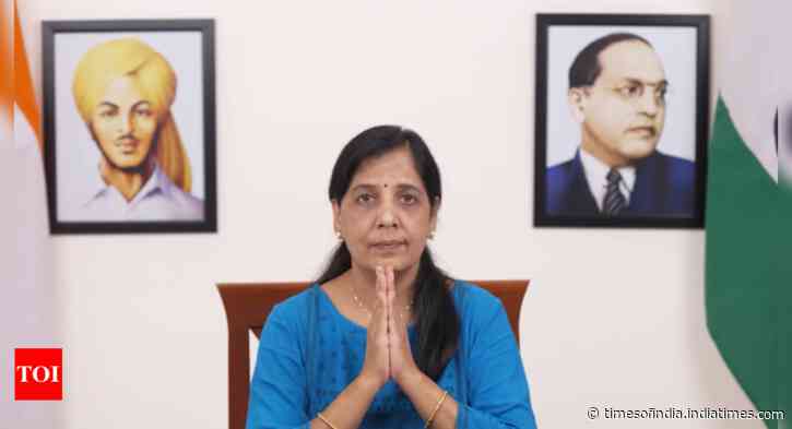 'Kejriwal ko Ashirwad': Wife Sunita launches WhatsApp campaign for Delhi CM