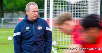 Jong PSV kan op zoek naar nieuwe trainer: Boessen kondigt aan te stoppen