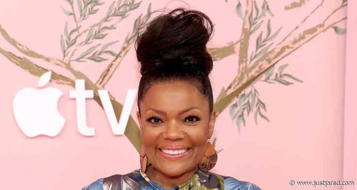 Yvette Nicole Brown Defends 'Good Times' Role Amid Controversy About Netflix's Animated Reboot
