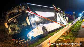 Schweres Busunglück auf der A44 bei Werl – Polizei äußert sich zur Unfallursache