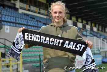 Rani Van Dender krijgt als Aalsterse haar kans bij ‘Den Iendracht’: “Ik ben de jongste speler van de groep”