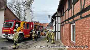 Feuerwehr löscht Schornsteinbrand in Querenhorst