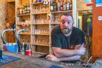 Dirk (43) heropent café De Gaadvis: “Rozemarijnstraat opnieuw laten leven”