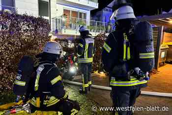 Bewohner retten sich vor Feuer in Bielefeld
