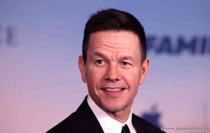 Mark Wahlberg, denied entry to golf course