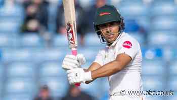 County Championship: Ben Mike hits 90 against former club Yorkshire for Leicestershire