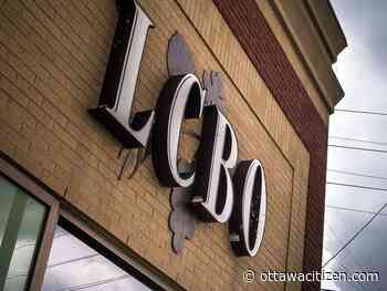 Ontario premier tells LCBO to bring back paper bags in stores