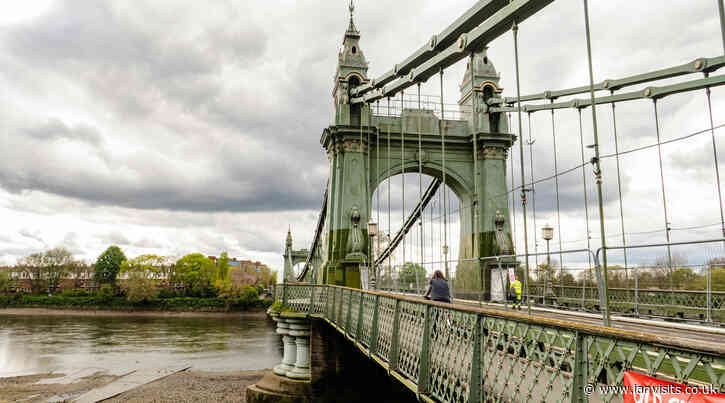 Hammersmith Bridge to get a long-term cycle lane