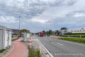 Nog eens acht bushaltes worden vernieuwd: bussen houden aan Kaudenaardewijk halt op rijbaan