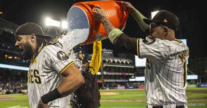 The moments that paved the way for a Padres 8-0 comeback victory