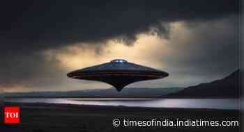 Harvard professor suggests UFOs use 'extra dimensions' for travel