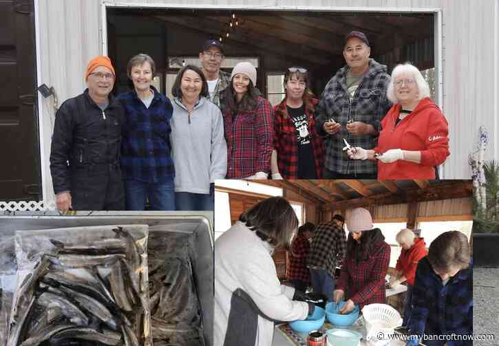 ‘The smelt won’t run much longer’: Volunteers catch and clean smelt for Golden Lake Fish Fry