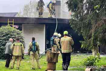 Gerenoveerde bungalow zwaar beschadigd na uitslaande brand