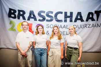 Oppositiepartij Brasschaat 2012 gooit vier jongeren in de strijd voor gemeenteraadsverkiezingen
