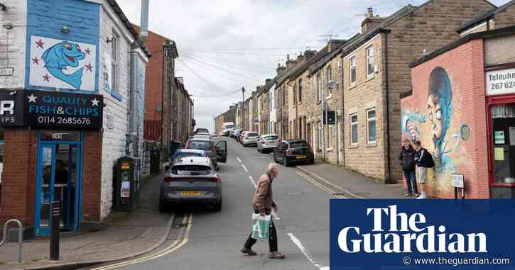 ‘Lesser of two evils’: voters in Sheffield Hallam look to Labour with reluctance