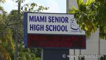 Miami Senior High teacher arrested for alleged inappropriate messages with students