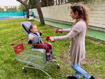 Deux handi-caddies à disposition dans ces supermarchés azuréens pour permettre aux parents d'enfants handicapés de faire leurs courses plus facilement