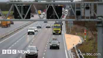 Smart motorways to get 52 new emergency areas