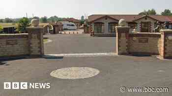 Two injured in shooting at travellers' site