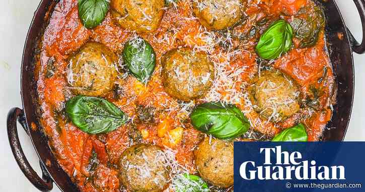 How to turn stale bread into vegetarian ‘meatballs’ – recipe | Waste not