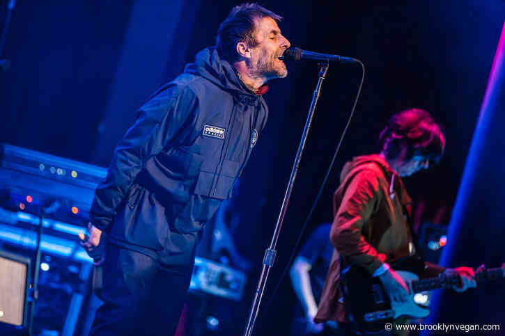 Liam Gallagher & John Squire made their North American live debut @ Brooklyn Paramount (pics, video)