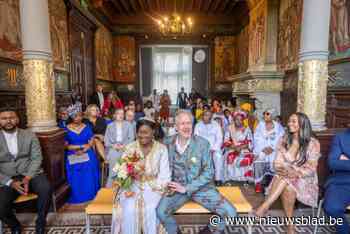 Yao en Menno beloven elkaar eeuwige trouw in historische trouwzaal in Berchem: “Dit is het perfecte decor voor onze grote dag”