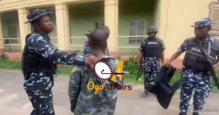 Suspected Yoruba nation agitators invade Oyo govt secretariat in army uniform