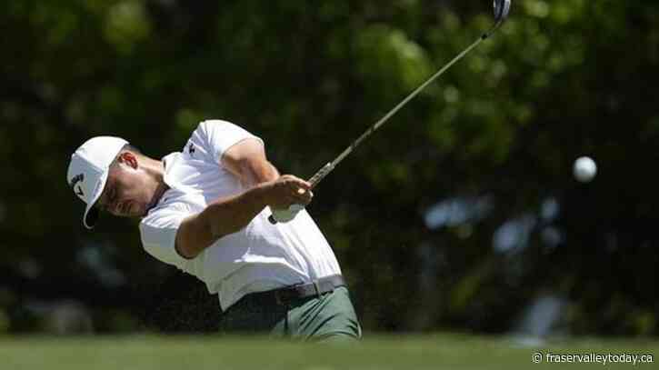 Scheffler leads Masters by 1 shot on wild day of movement