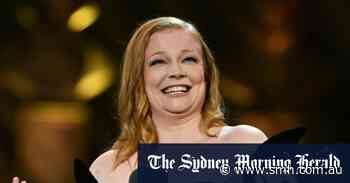 Playing 26 roles in one production, Sarah Snook wins prestigious Olivier Award in London