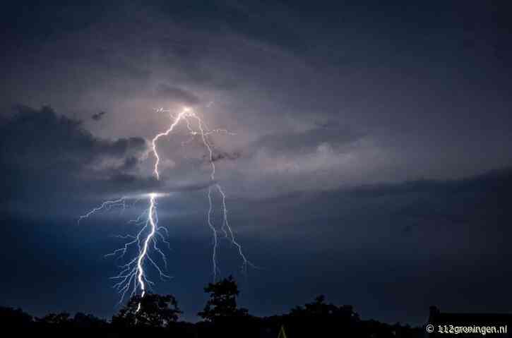 KNMI waarschuwt voor fikse buien met onweer en zware windstoten