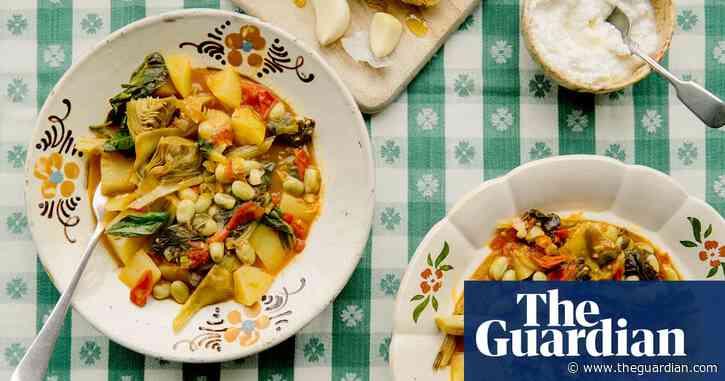 Rachel Roddy’s recipe for scafata, or Roman spring vegetable stew | A kitchen in Rome