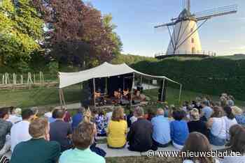 Openluchttheater Wiebelplein brengt comedy, muziek en vertellingen naar de Boechoutse lente