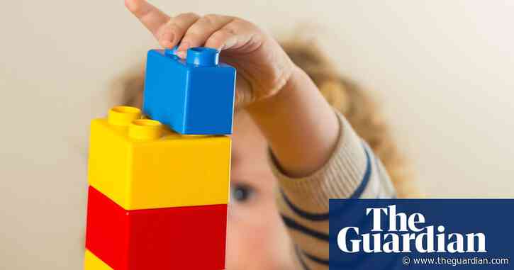 Childcare in England failing and falling behind much of world, charity says