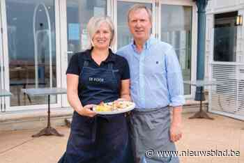 Luc (60) en Natascha (56) baten al 30 jaar restaurant De Foyer uit op Oostendse zeedijk: “Naam moest zowel in het Frans als in het Nederlands goed klinken”