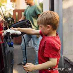 Nederlanders met elektrische auto ontkomen ook in 2025 aan wegenbelasting