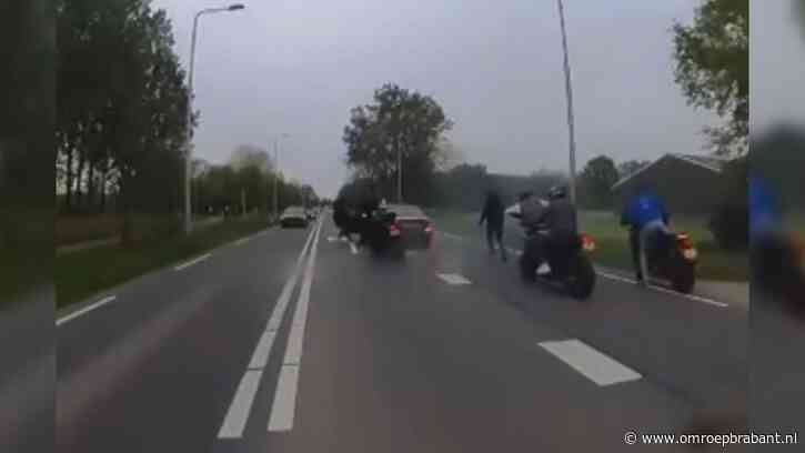 Twee gewonden bij verkeersruzie tussen motorrijders en bestuurder Mercedes