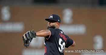 Who replaces Carlos Correa at shortstop? Twins look at Willi Castro, Kyle Farmer.